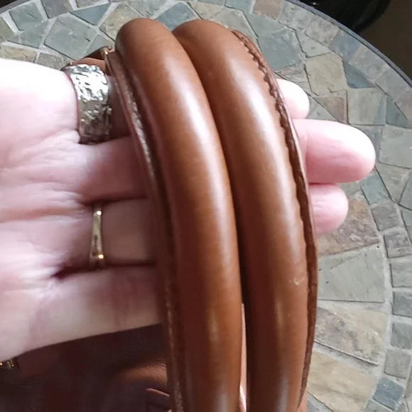 HUGE SALE IN MY CLOSET. MARC BY MARC JACOBS BAG - Picture 3 of 12